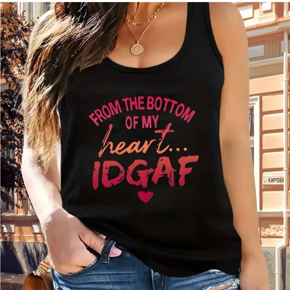 NWT Plus size IDGAF letter print tank top